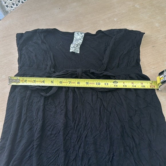 Black tank - Picture 2 of 6